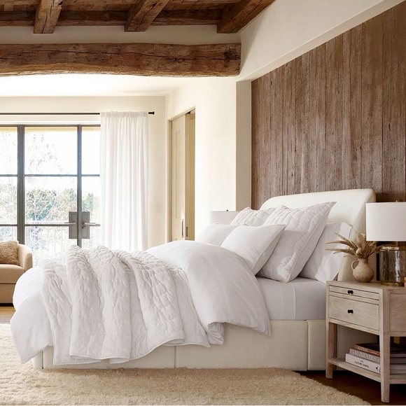 New! NWT! Pottery Barn Cozy Cloud Quilt in White - Picture 2 of 10